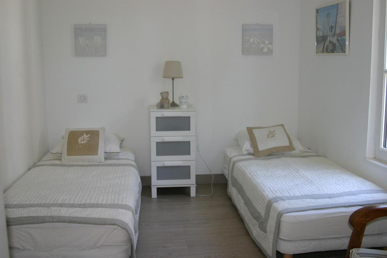 Villa Traditionnelle Pour 8 - 550M De La Plage 누아르무티에 앙 릴 외부 사진