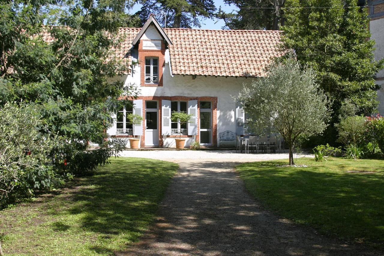 Villa Traditionnelle Pour 8 - 550M De La Plage 누아르무티에 앙 릴 외부 사진