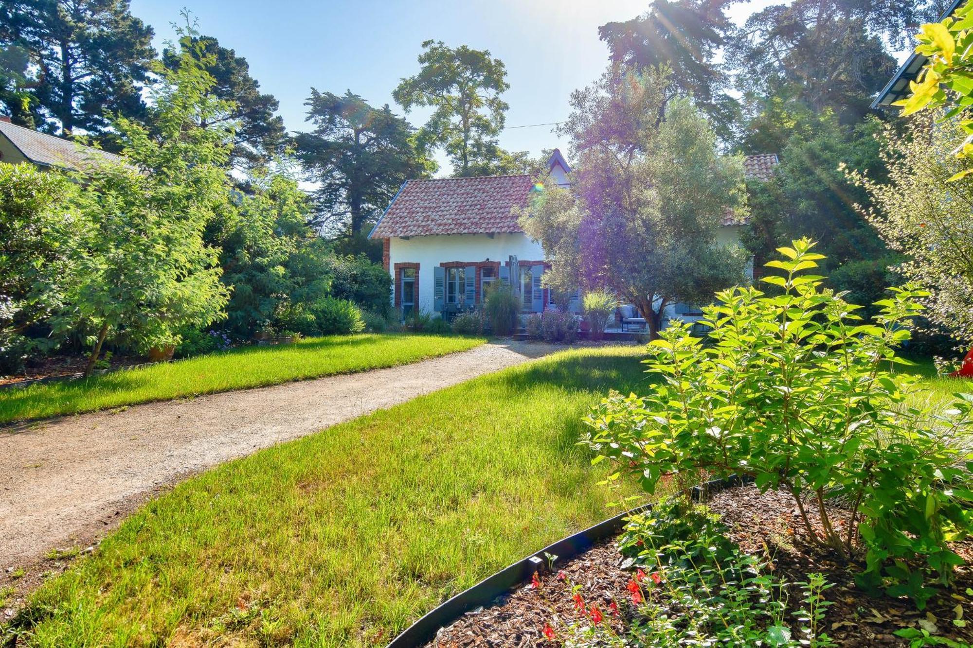 Villa Traditionnelle Pour 8 - 550M De La Plage 누아르무티에 앙 릴 외부 사진